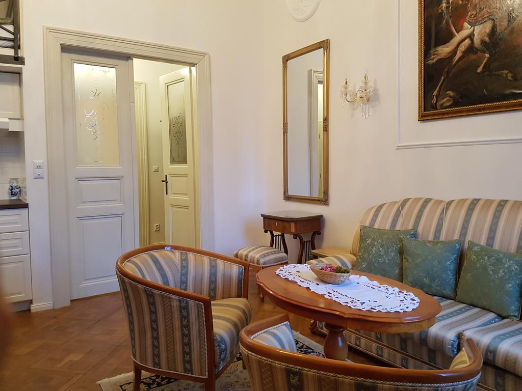 Charles Apartment Πράγα Εξωτερικό φωτογραφία