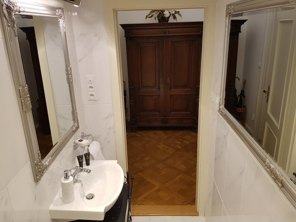 Charles Apartment Πράγα Εξωτερικό φωτογραφία